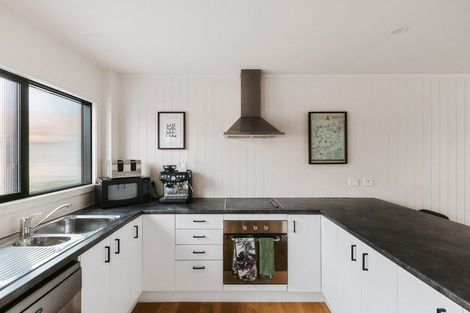 Photo of property in 41 Tawa Street, Mount Maunganui, 3116