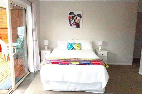 Photo of property in 3 Grovenor Drive, Orewa, 0931