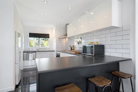 Photo of property in 93 Smythe Road, Henderson, Auckland, 0612