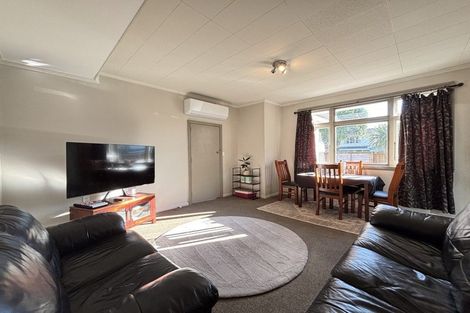 Photo of property in 71 Maidstone Road, Ilam, Christchurch, 8041