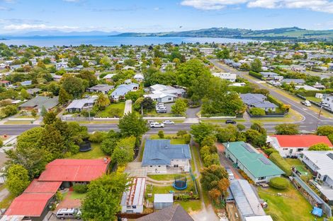 Photo of property in 28 Tamatea Road, Taupo, 3330