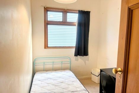 Photo of property in 2 Springfield Terrace, Kelburn, Wellington, 6012