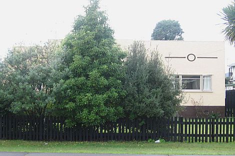 Photo of property in 2/22 Opaheke Road, Papakura, 2110