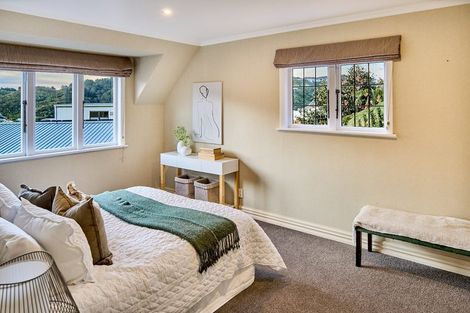 Photo of property in 13 Ramsey Place, Karori, Wellington, 6012