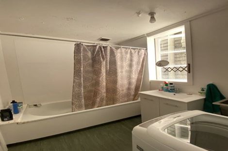 Photo of property in 98 Majoribanks Street, Mount Victoria, Wellington, 6011
