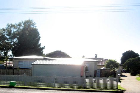 Photo of property in 2/75 Russell Road, Manurewa, Auckland, 2102