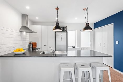 Photo of property in 5a Sharda Grove, Paraparaumu Beach, Paraparaumu, 5032