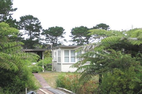 Photo of property in 28 Neptune Avenue, Beach Haven, Auckland, 0626