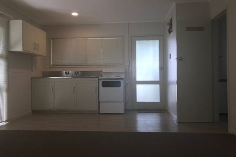 Photo of property in 171 Te Atatu Road, Te Atatu South, Auckland, 0610