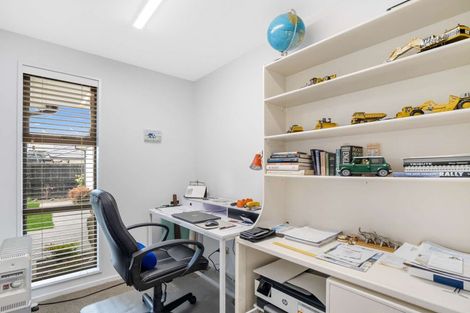 Photo of property in 5 Whitau Place, Marshland, Christchurch, 8083