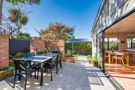 Photo of property in 7 Rodney Grove, Paraparaumu, 5032