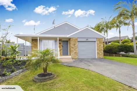 Photo of property in 14 Gala Place, Henderson, Auckland, 0612