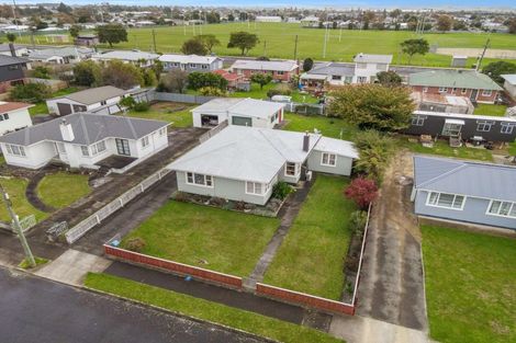 Photo of property in 27 Ferguson Street, Levin, 5510