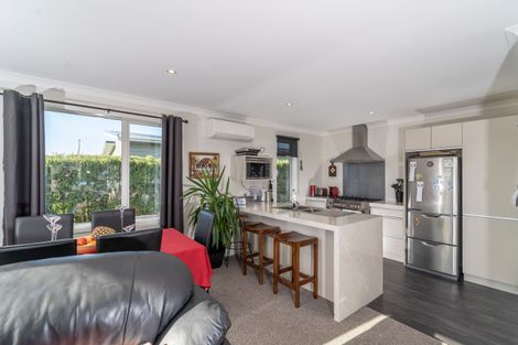 Photo of property in 25 Tuscan Lane, Martinborough, 5711