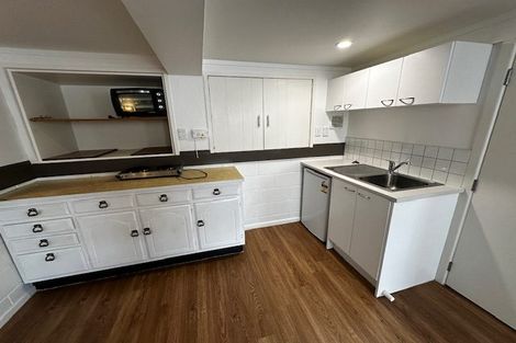 Photo of property in 8 Widmore Drive, Massey, Auckland, 0614
