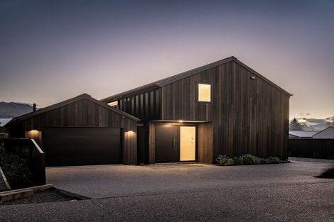 Photo of property in 170c Beacon Point Road, Wanaka, 9305