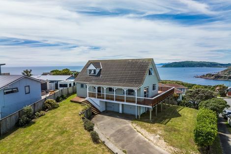 Photo of property in 3 Tikati View, Titahi Bay, Porirua, 5022