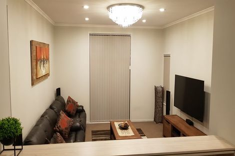 Photo of property in 2 Hirimate Place, Flat Bush, Auckland, 2019
