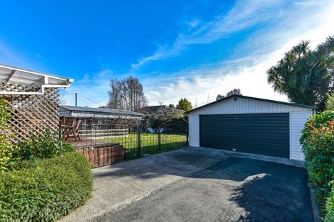 Photo of property in 90 Kendal Avenue, Burnside, Christchurch, 8053