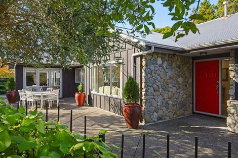 Photo of property in 8 River Glade, Waikanae, 5036