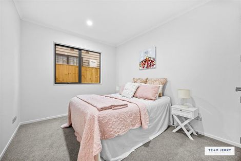 Photo of property in 3 Knockanara Drive, Flat Bush, Auckland, 2019