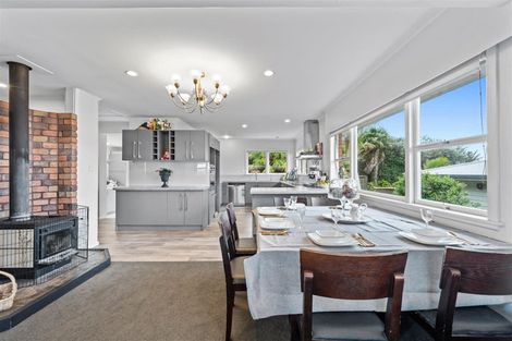 Photo of property in 2 Bickerstaffe Road, Maungaturoto, 0520
