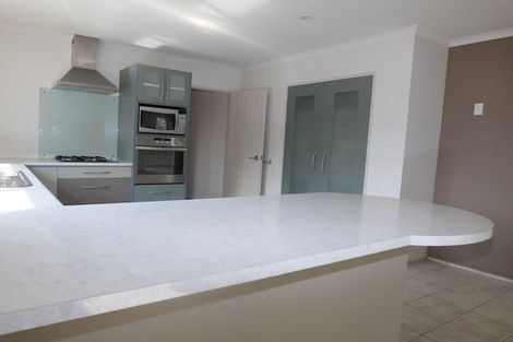 Photo of property in 9 Cabernet Close, Paraparaumu, 5032