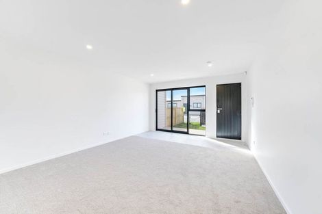Photo of property in 17a Poruru Close, Papakura, 2110