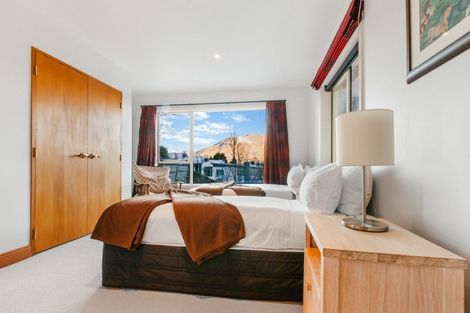 Photo of property in 15 Kent Street, Queenstown, 9300