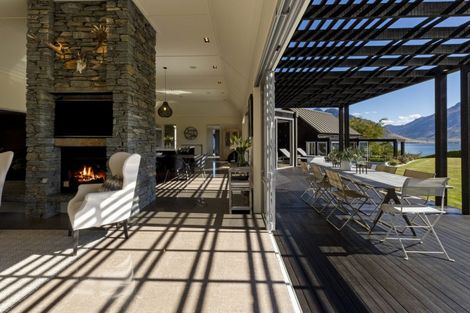 Photo of property in 11 Carlin Creek Drive, Drift Bay, Queenstown, 9371