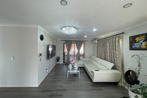 Photo of property in 5 Hawkley Close, Flat Bush, Auckland, 2019