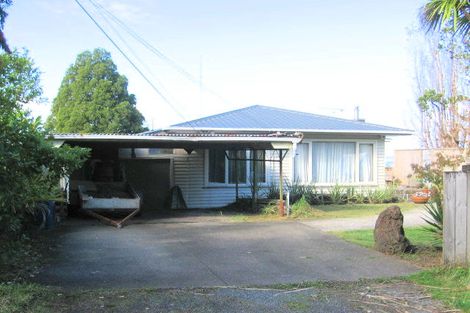 Photo of property in 70 Kauri Point Road, Laingholm, Auckland, 0604