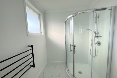 Photo of property in 5 Ussher Place, Pakuranga Heights, Auckland, 2010