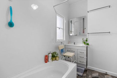 Photo of property in 88 Naylor Street, Hamilton East, Hamilton, 3216