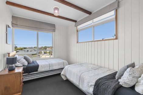 Photo of property in 4 Carver Place, Lynmouth, New Plymouth, 4310