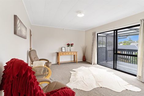 Photo of property in 28 Moire Road, Massey, Auckland, 0614