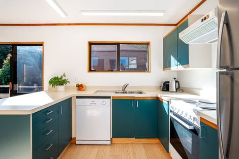 Photo of property in 10a Mersey Street, Island Bay, Wellington, 6023