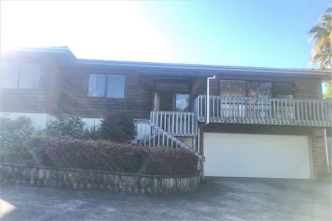 Photo of property in 1 Bass Street, West Harbour, Auckland, 0618