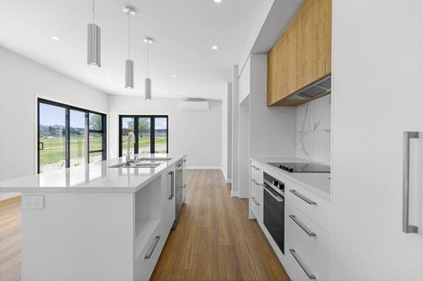 Photo of property in 20 Aubrey Crescent, Rainbow Point, Taupo, 3330