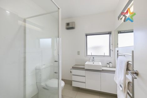 Photo of property in 68 Saddleback Grove, Karori, Wellington, 6012