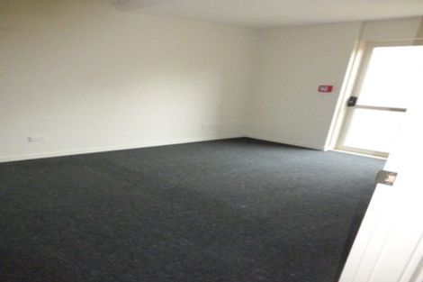 Photo of property in 2/30 Mathesons Road, Phillipstown, Christchurch, 8011