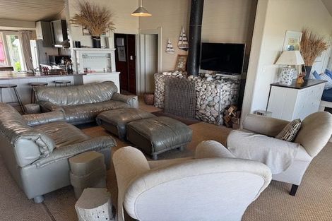 Photo of property in 13 Moori Road, Waimarama, 4294