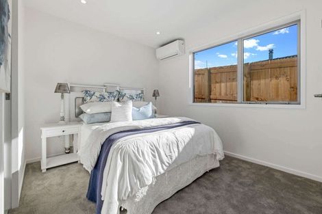 Photo of property in 7c Maroubra Place, Botany Downs, Auckland, 2010