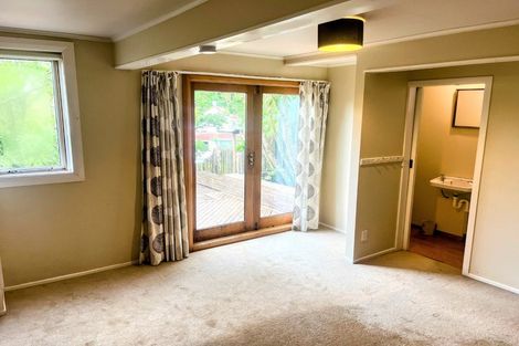 Photo of property in 2 Springfield Terrace, Kelburn, Wellington, 6012
