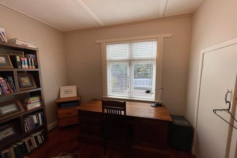 Photo of property in 74 Mitchell Street, Brooklyn, Wellington, 6021