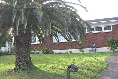 Photo of property in 1/1 Landop Terrace, Howick, Auckland, 2014
