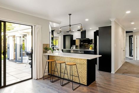 Photo of property in 7 Oaklands Drive, Cambridge, 3434