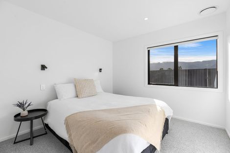 Photo of property in 9 Swan Street, Lake Hawea, 9382