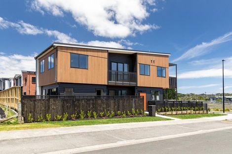 Photo of property in 25 Kapia Road, Westgate, Auckland, 0614