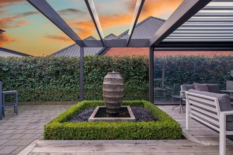 Photo of property in 2/77a Hinau Street, Riccarton, Christchurch, 8041